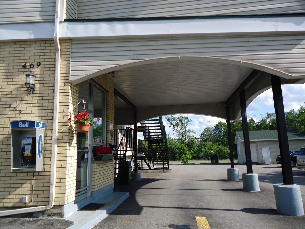 Hull Motel Chateauguay المظهر الخارجي الصورة